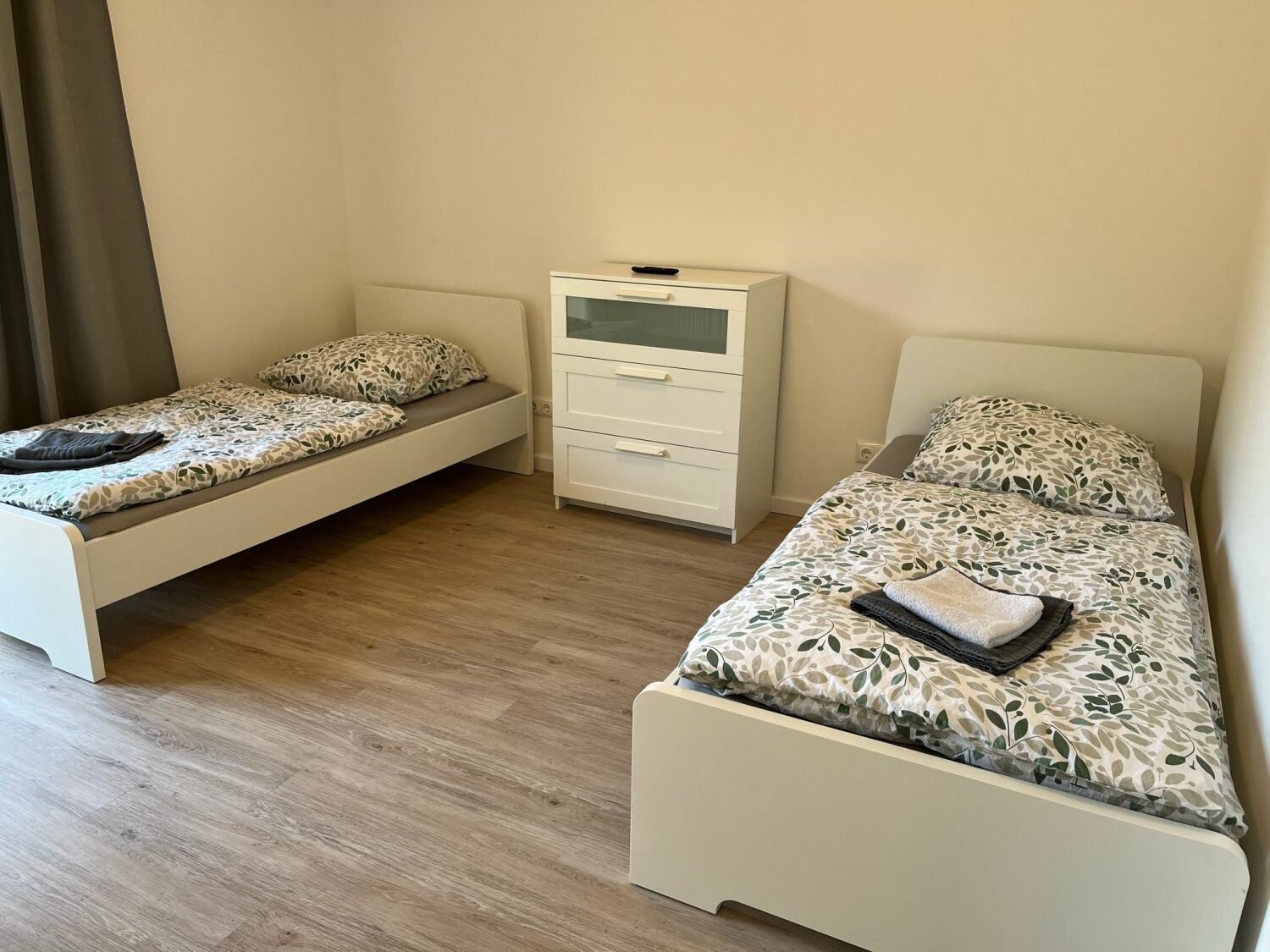 W5 Schalfzimmer 1 (5).jpg