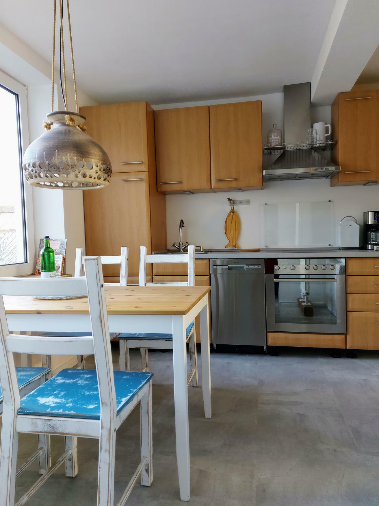 Apartment Küche-1312x1750.jpg