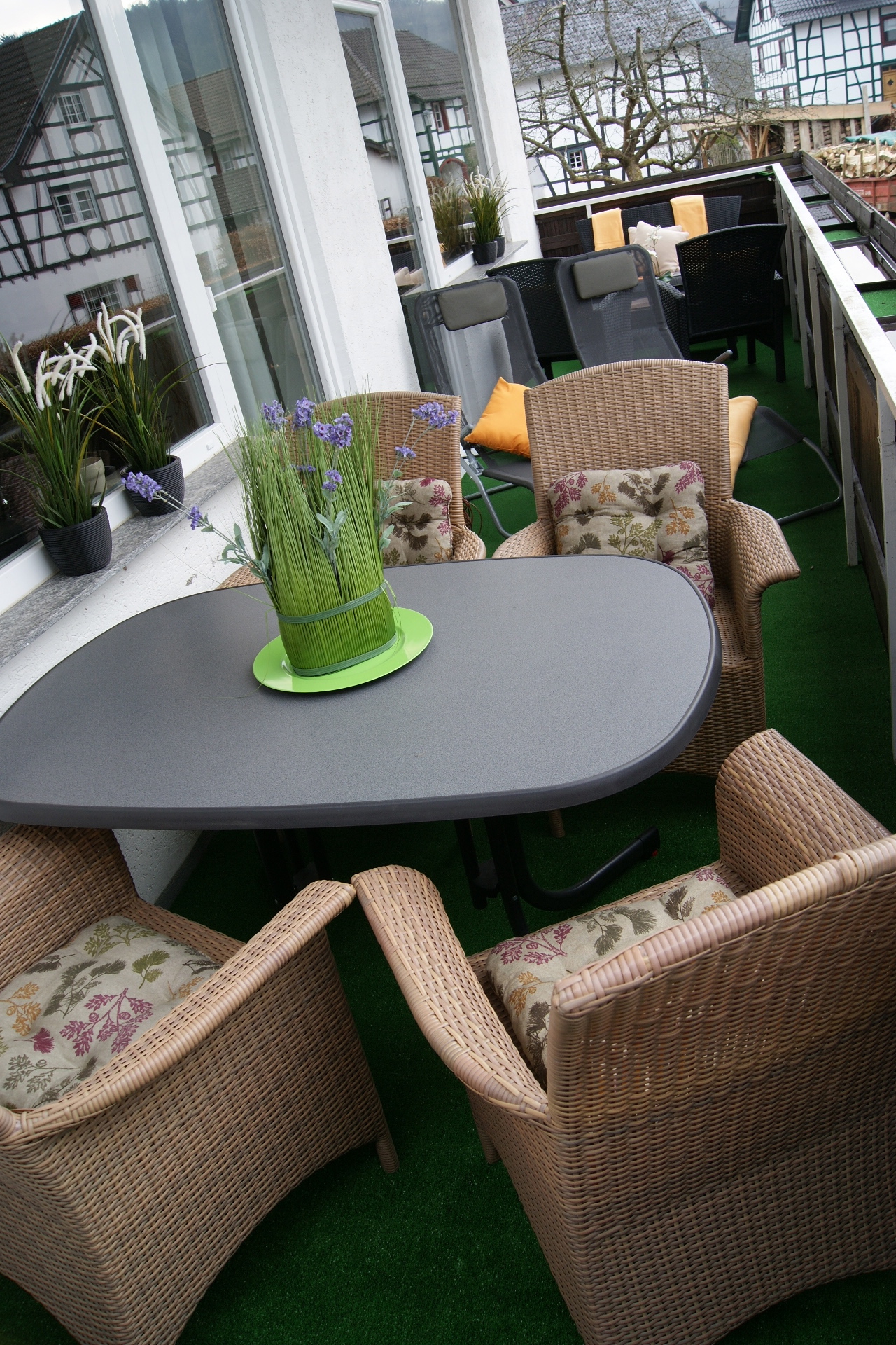 der große Balkon.jpg