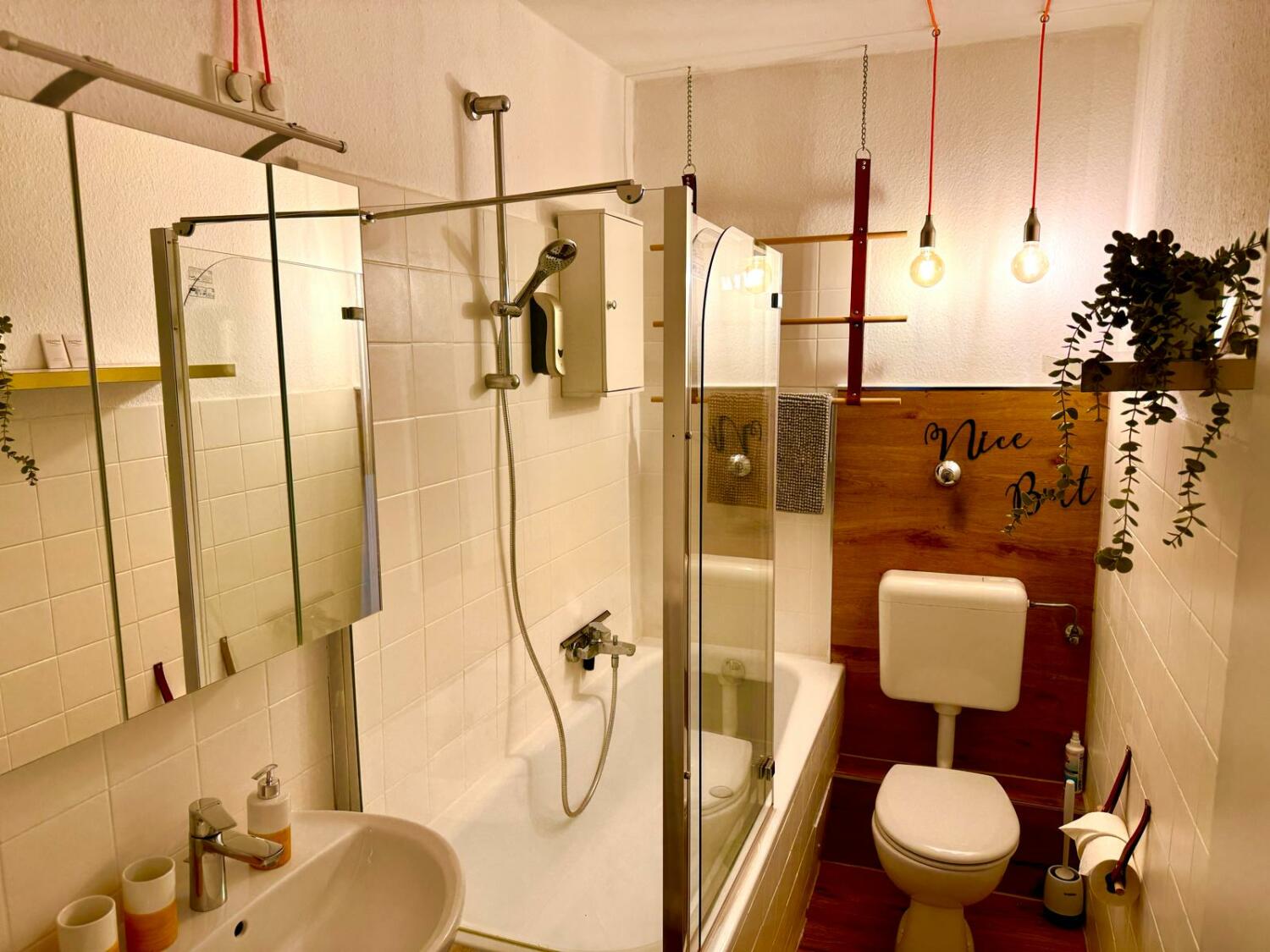 WhatsApp Image 2024-04-01 at 07.57.44.jpeg