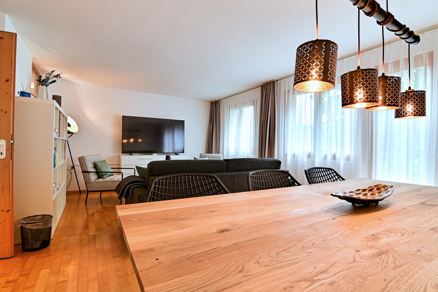 Wohn- Esszimmer 2-1 mit Weissabgleich.jpg