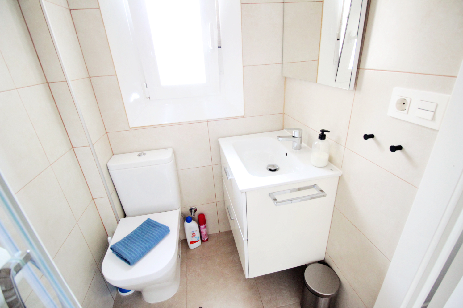 LB12 ban╠âo 4.jpg