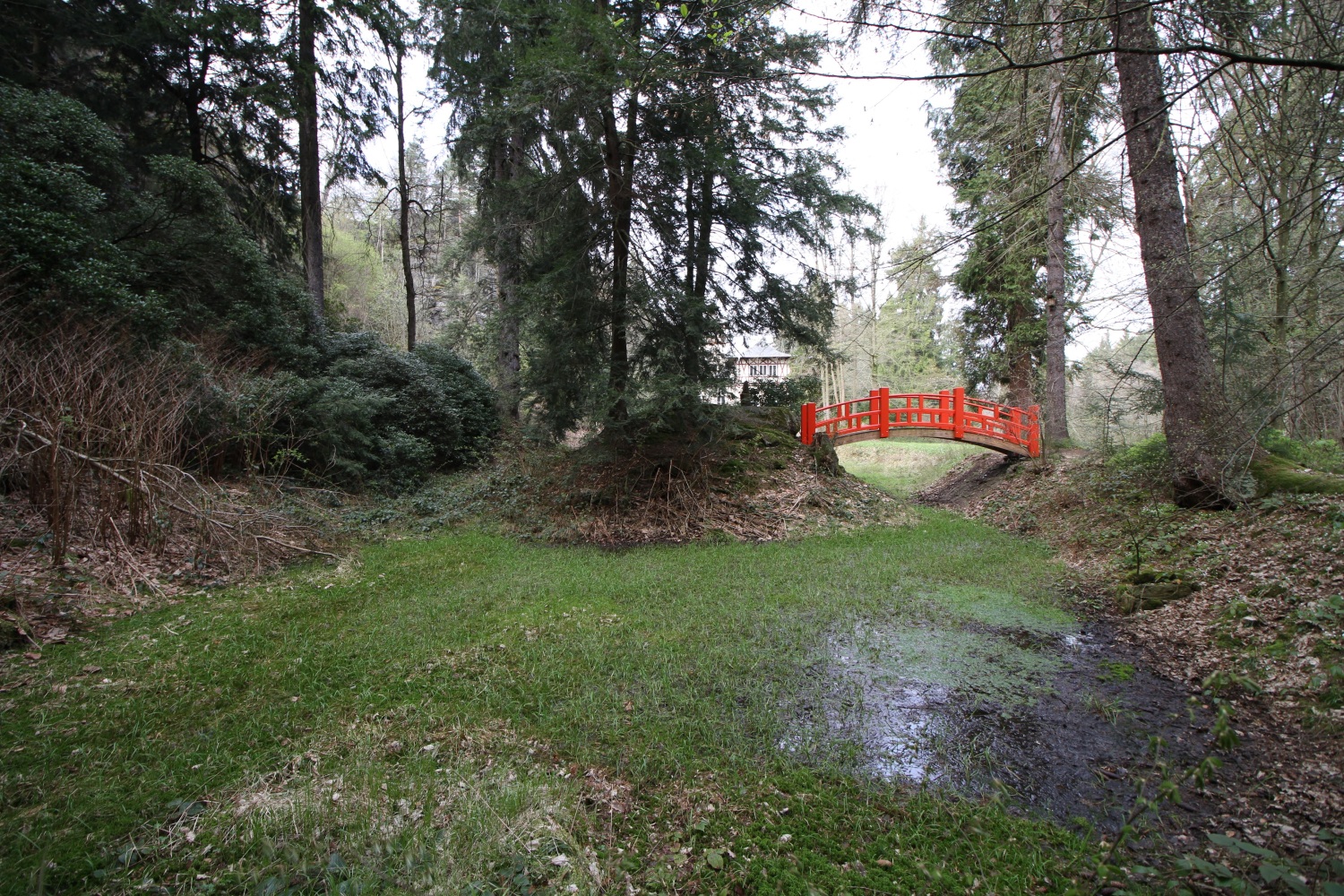p04 Die japanische Brücke zur Insel.jpg
