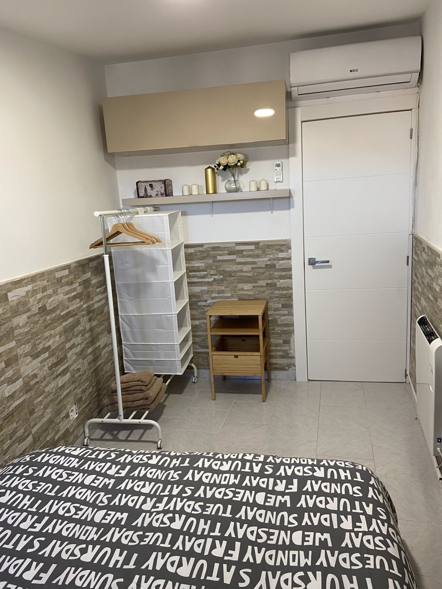 HABITACION ARRIBA PEQUEÑA .jpg