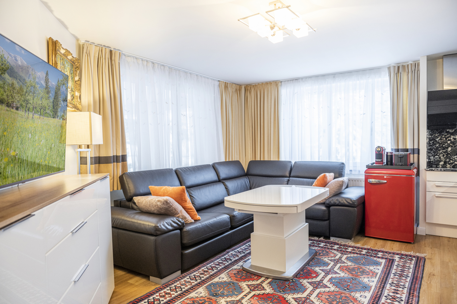 _MAX8709sehr gut nu Schaten v Bild auf Decker .jpg