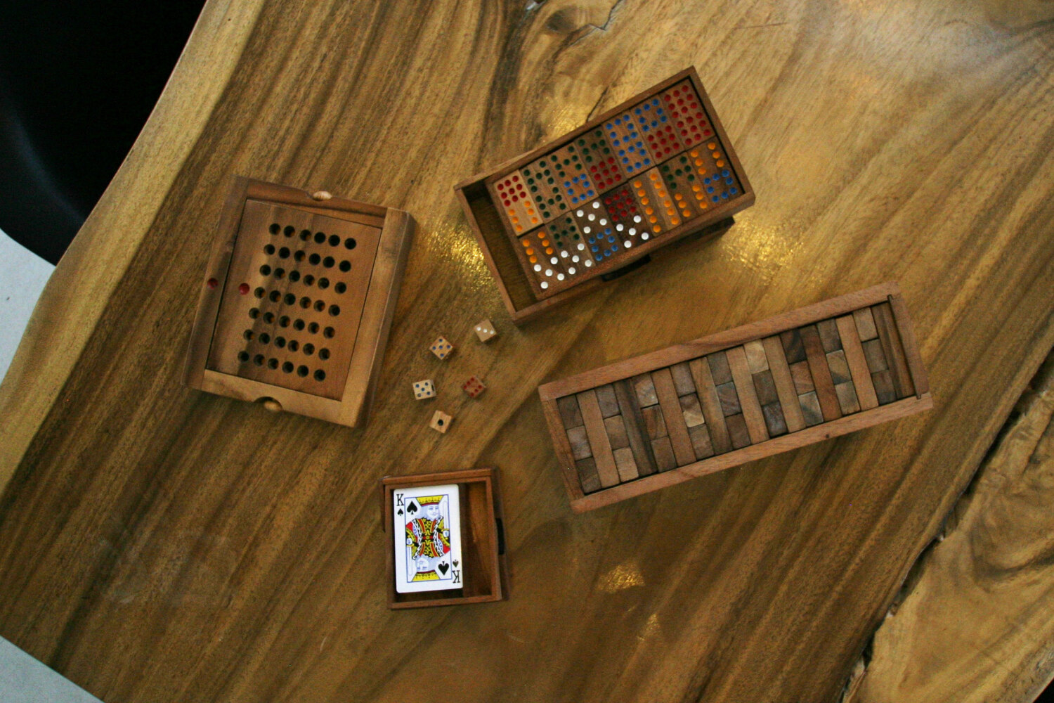 GL - 10 - Cards, Domino and more games.jpg