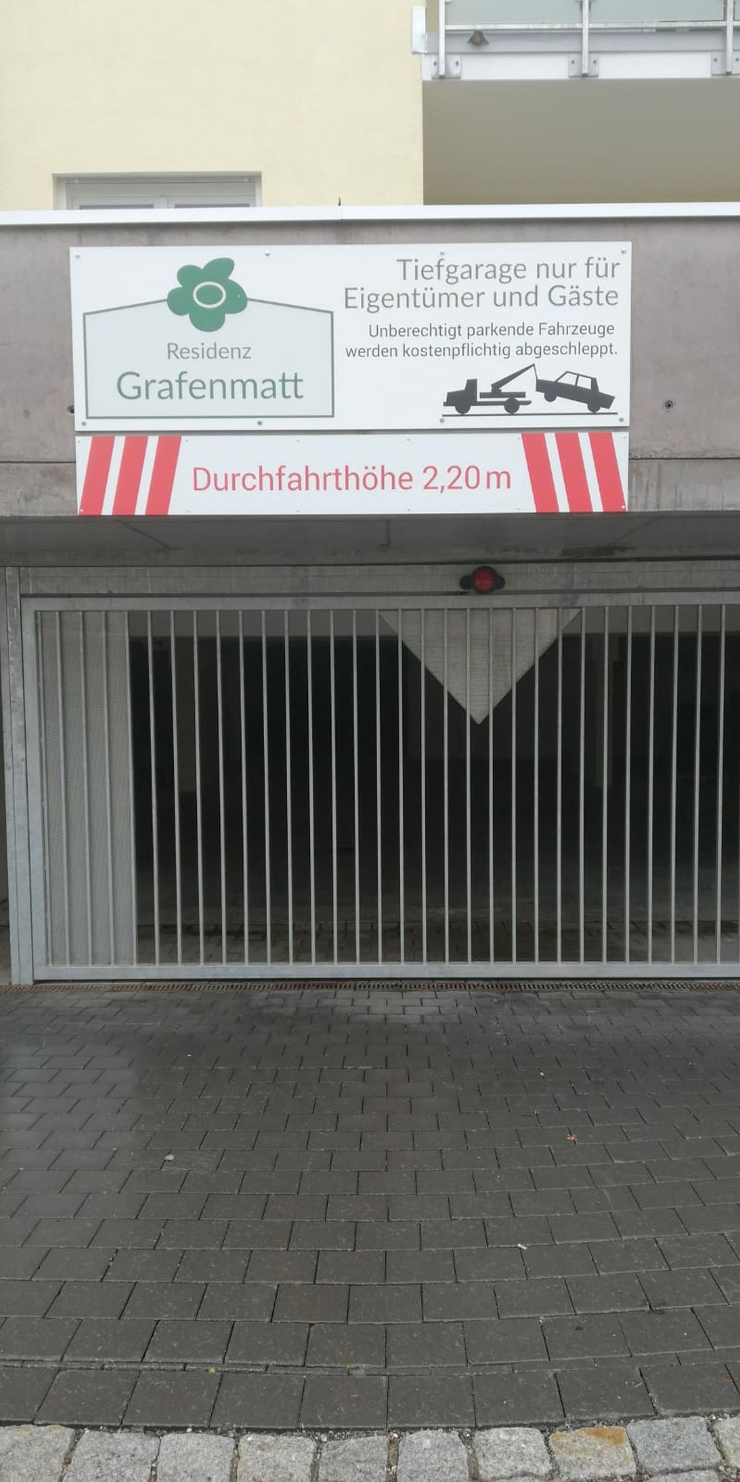 14-Einfahrt Tiefgarage.jpg