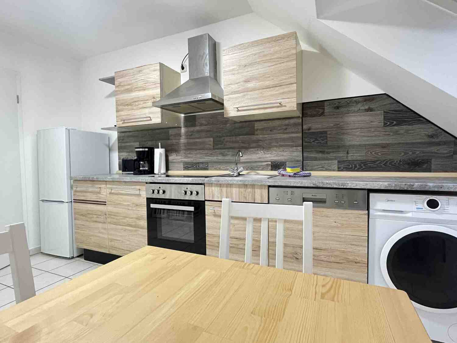 SWF112_(DG) Neue Amberger Straße 24, 92521 Schwarzenfeld (2).jpg