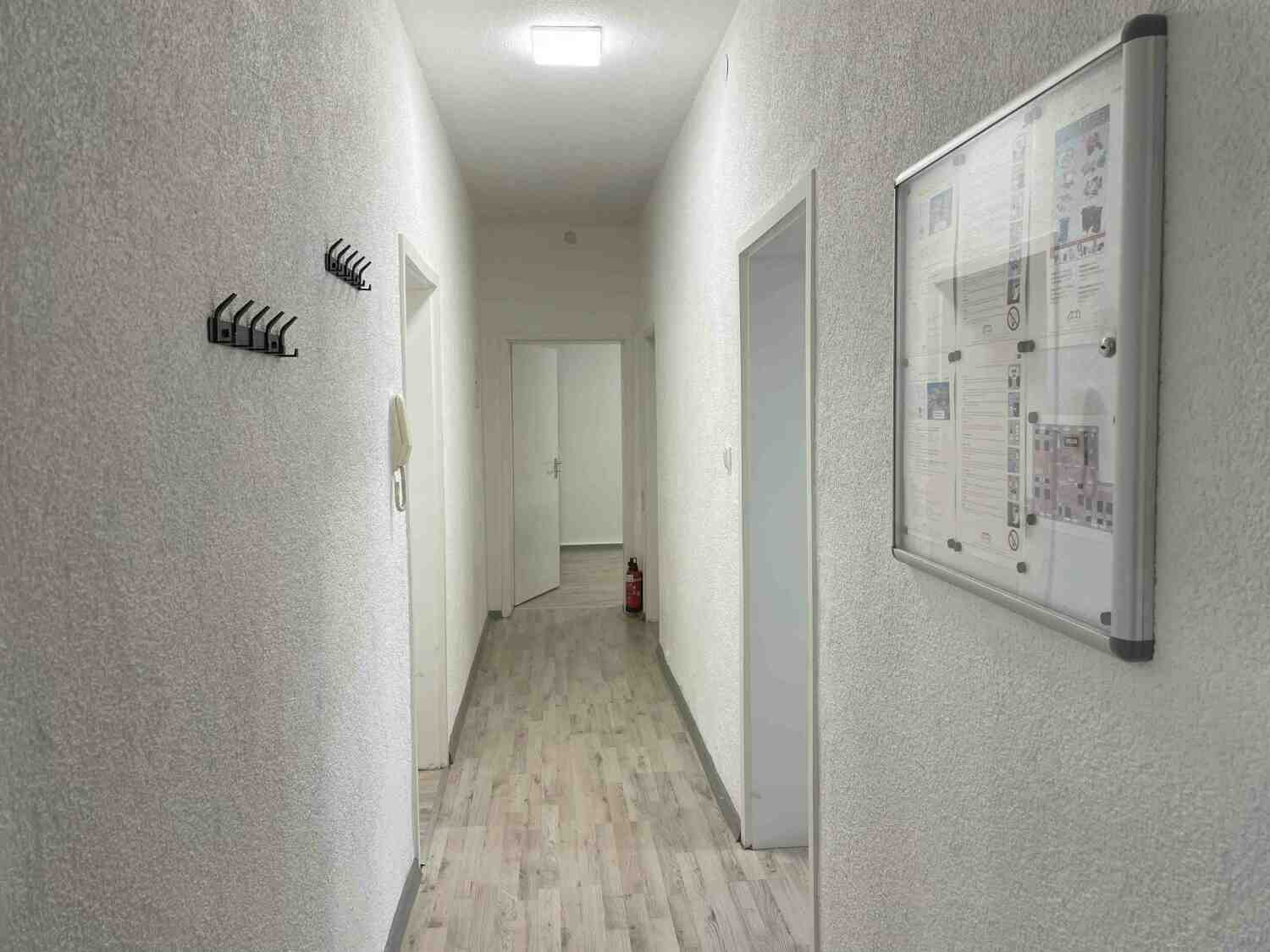 SAD401_(EG) Regensburger Straße 13, 92421 Schwandorf (9).jpg