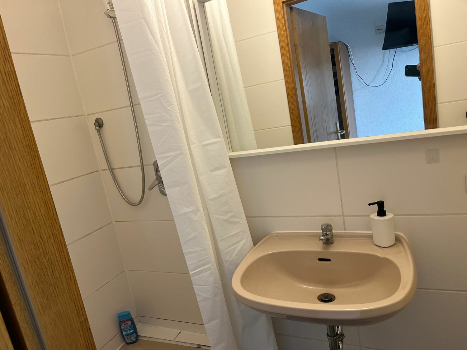 2024-08-28 - 404 foto vom Bad - provisorisches Bild von Natalie.jpeg