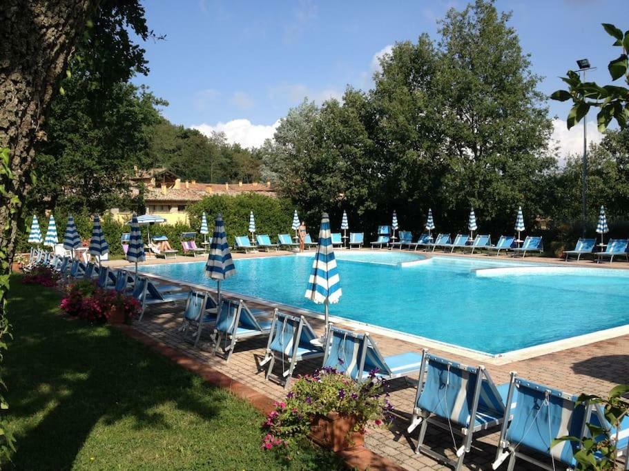 TERRE GIALLE PISCINA axxx - Copia.jpg