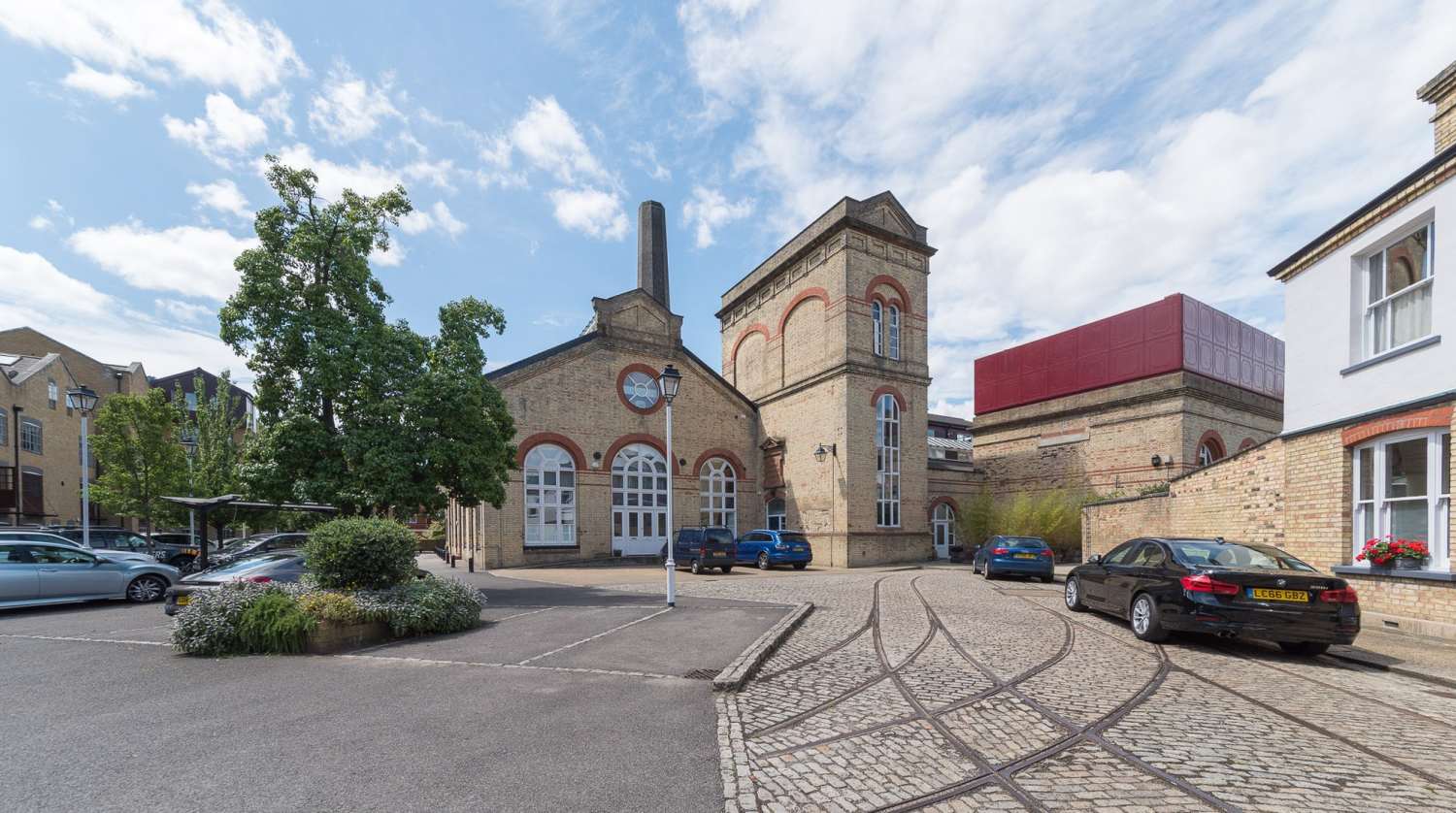 Pump House 1900s rail tracks.jpg