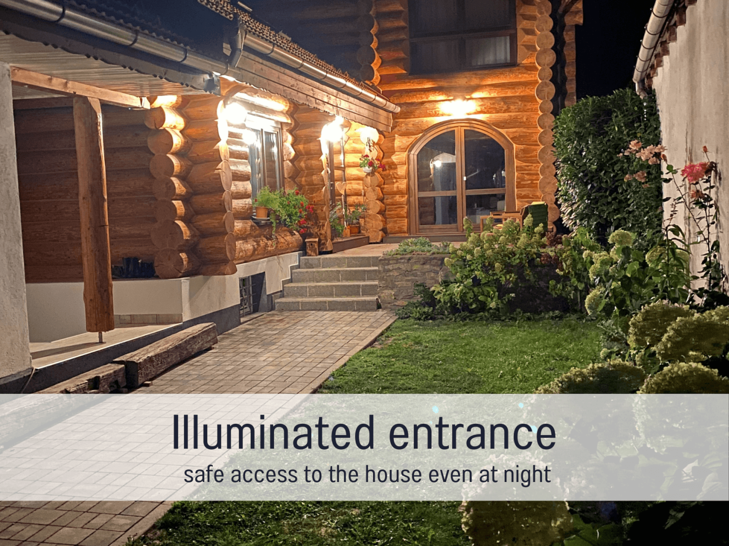 Blockhaus Malmkrog_Illuminated entrance.png