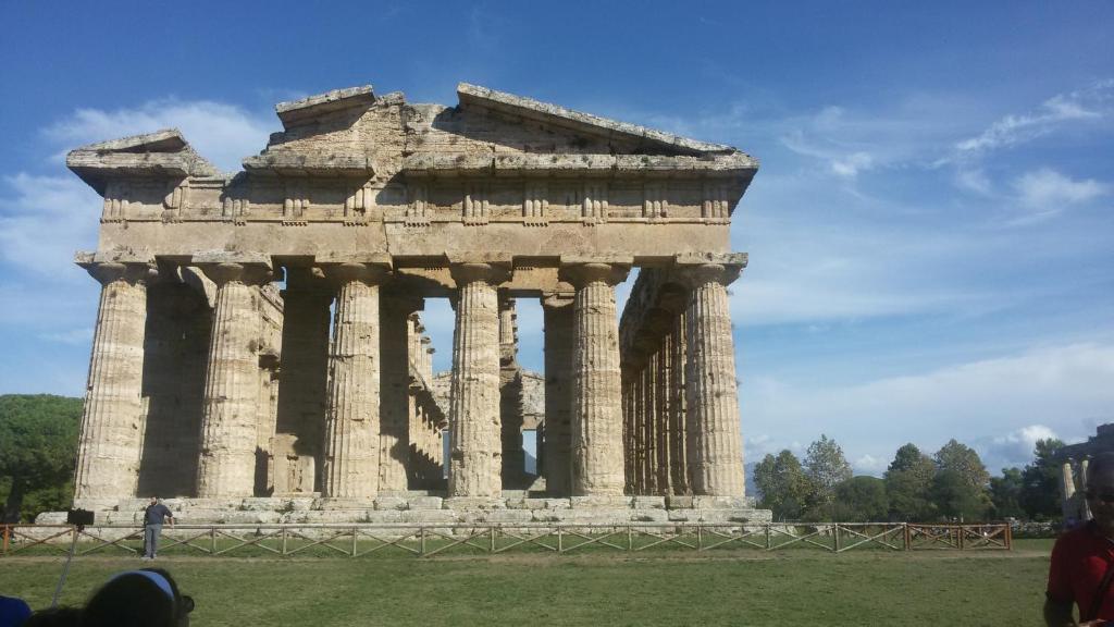 paestum.jpg
