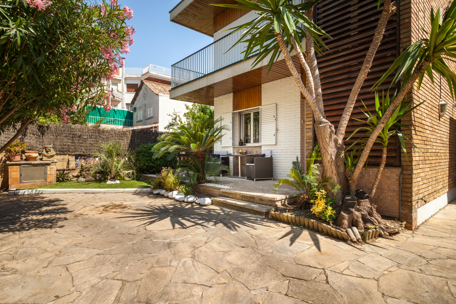 Toni Coll - Castelldefels - Passeig de la Marina 185 - L - 10.jpg