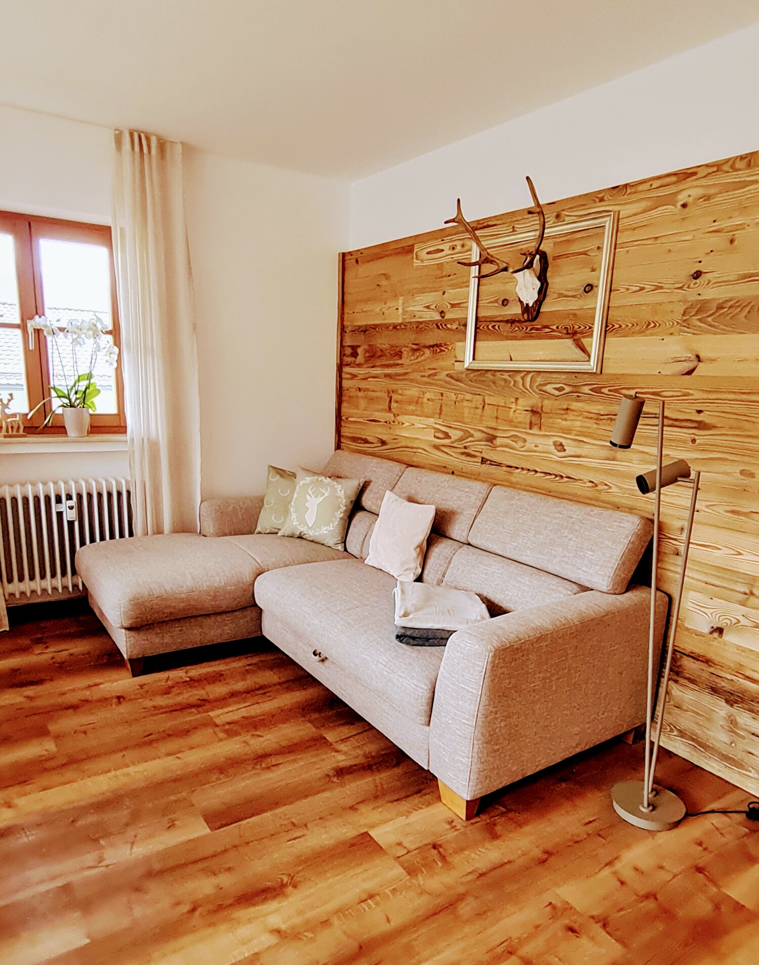 Couch mit Schlaffunktion.jpg