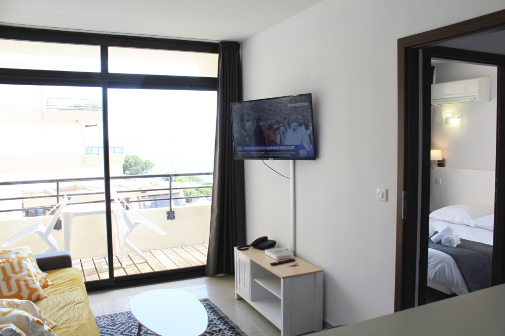 CosySeaside Corsica (7).jpg