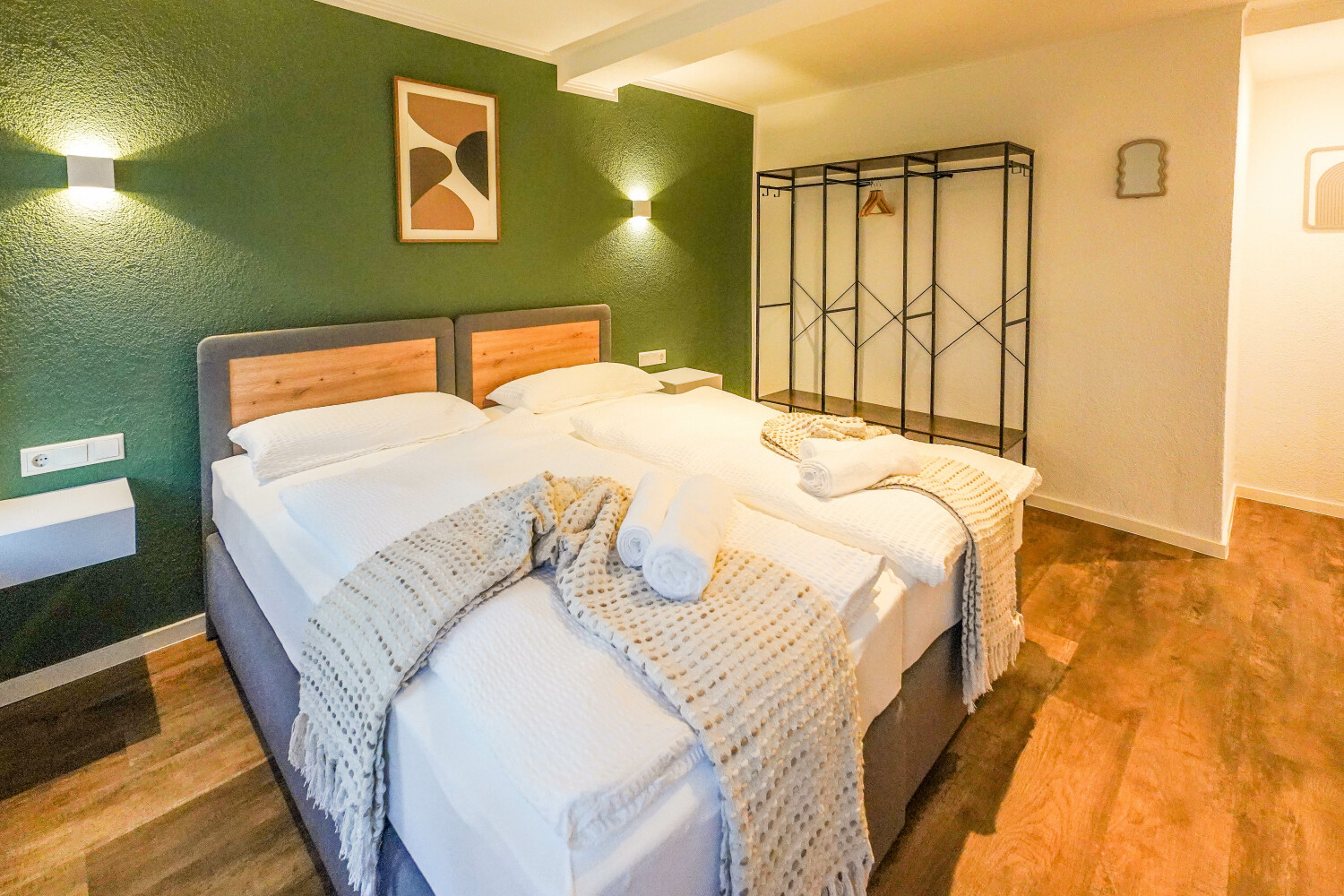 2025_BaLa Suites FLORA 12.jpg