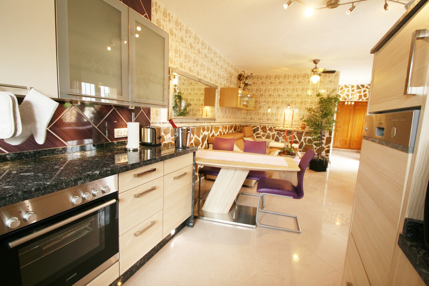 Casper- Küche  unterfahrbar.JPG