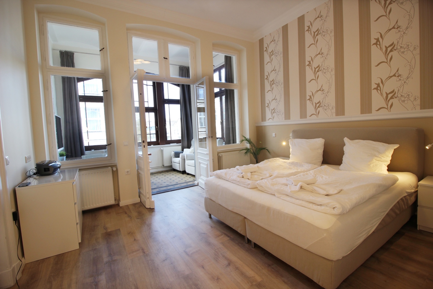 Schlafzimmer Kopie.jpeg