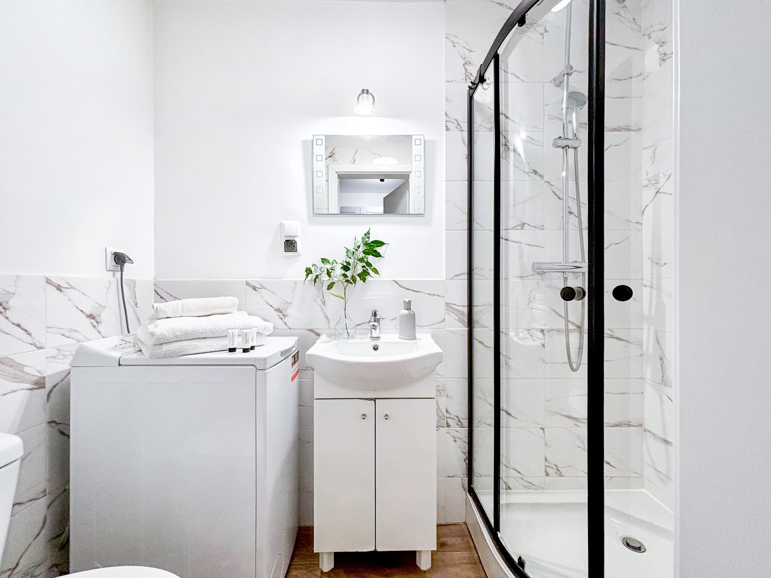 łazienka w mieszkaniu na wynajem booking Łódź Nawrot 55.jpg