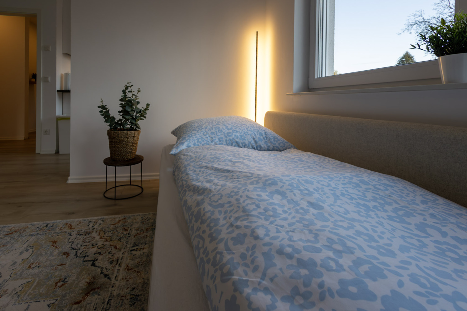 Schlafsofa Wohnzimmer.jpg