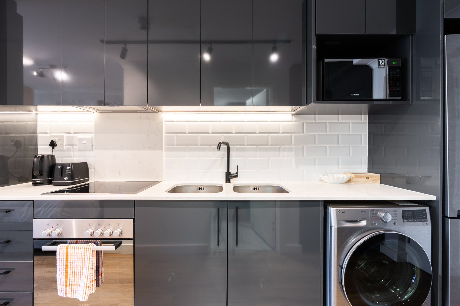 528 Newlands Peak-3.jpg