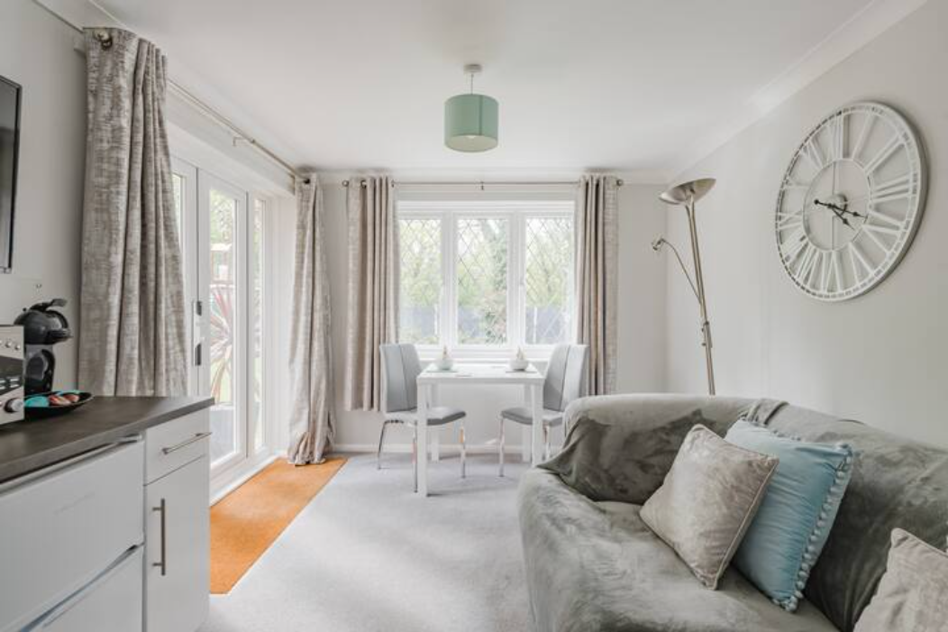 Little Oaks - Full Room Image - May 2023.png