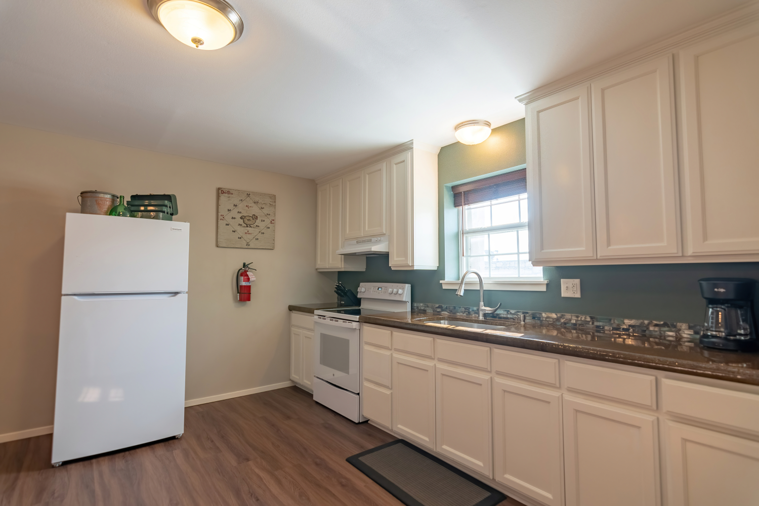 111Robinson-Unit B-003.jpg