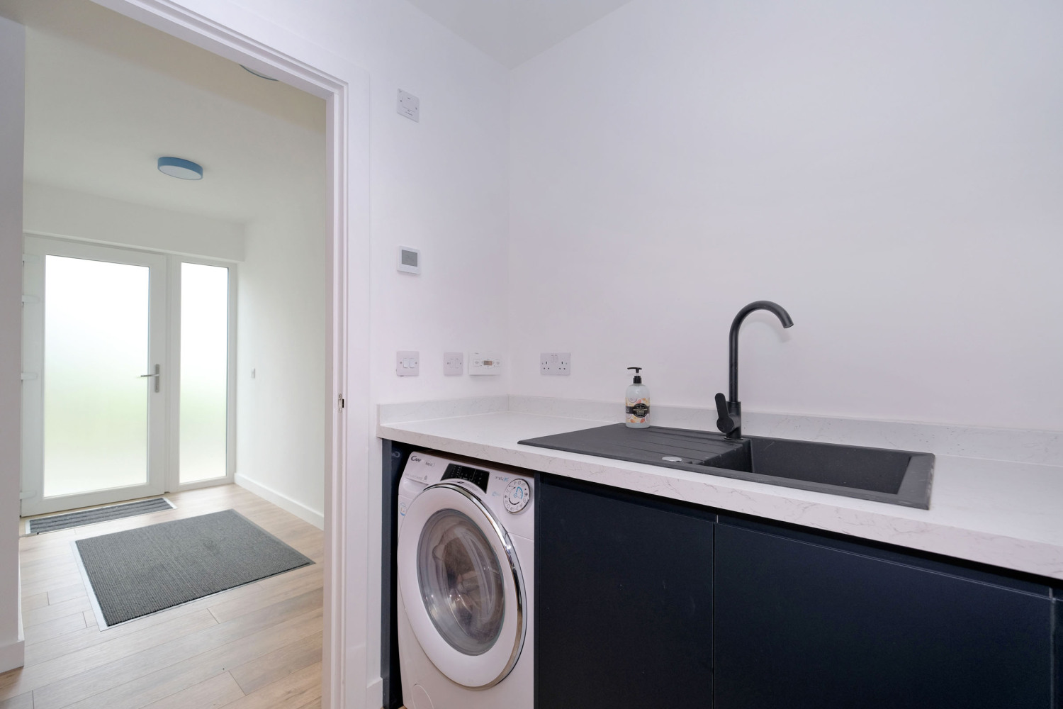 South Lodge_(24)_150.jpg