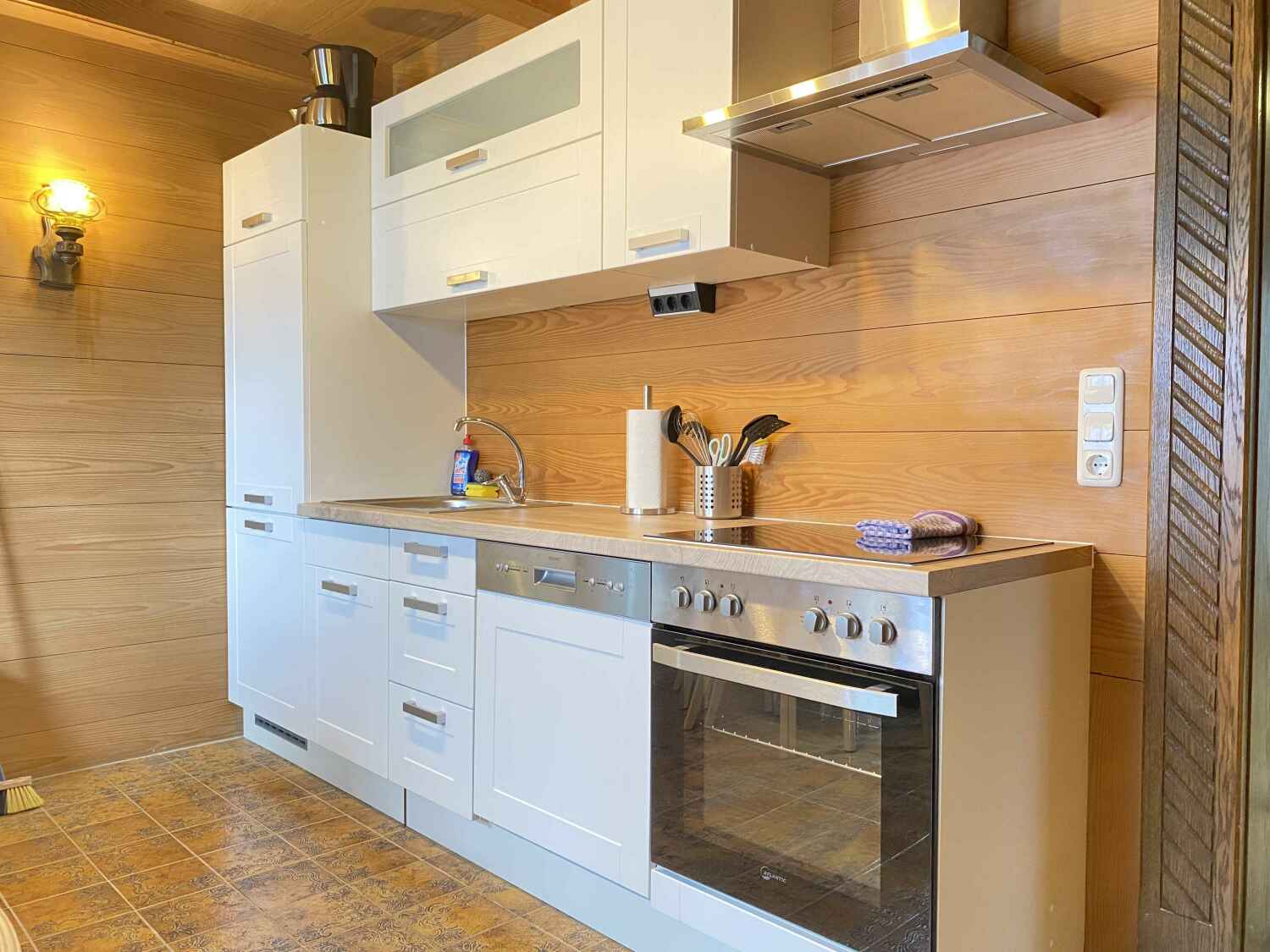 SAD202_(2. OG) Sonnenhöhe 10, 92421 Schwandorf (1).jpg