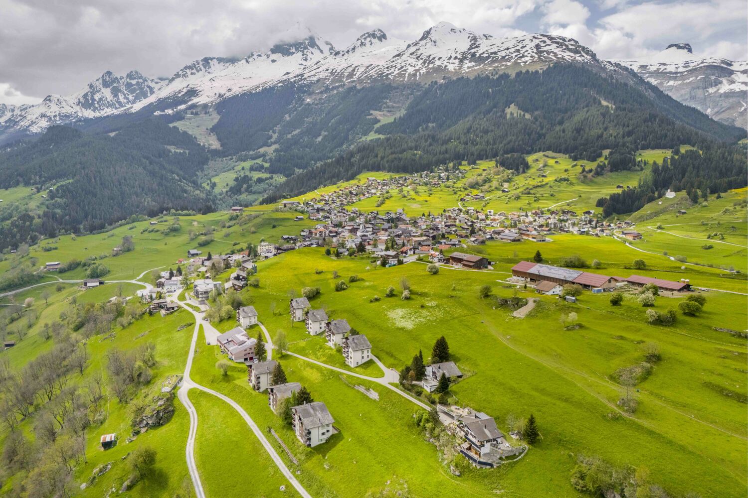 WEB_Willi Immobilien_Brigels, Via Crest la Crusch 20-30.jpg