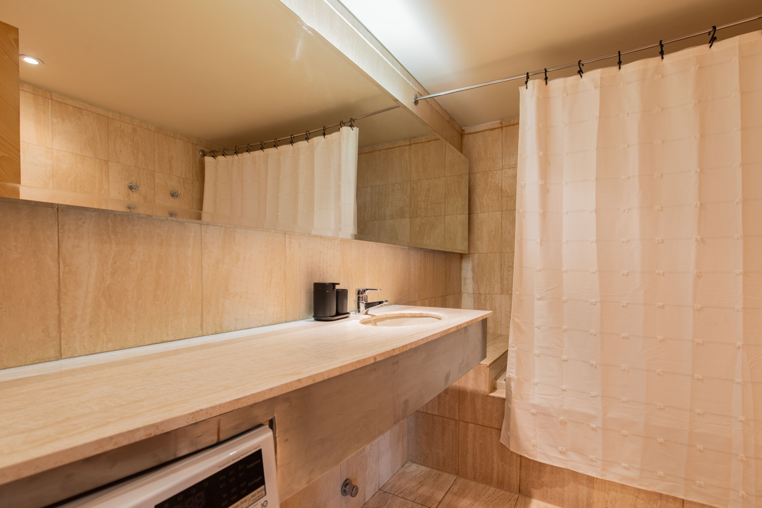 K5749 d3004 (29).jpg