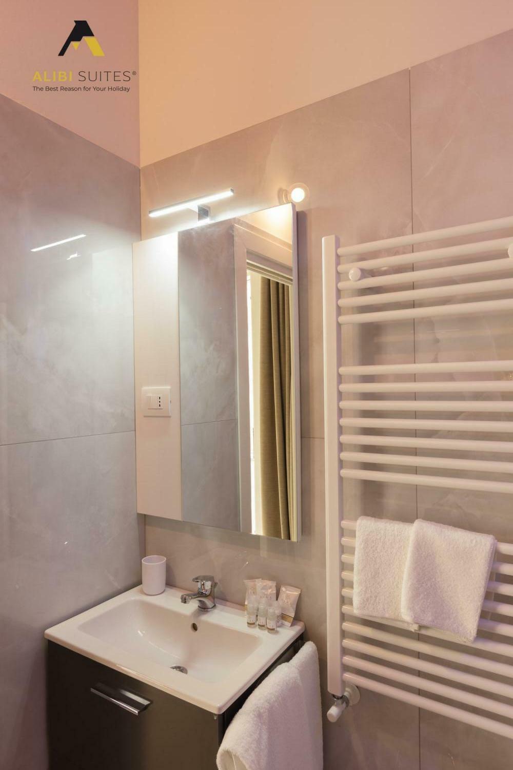 alibi suites-433.jpg