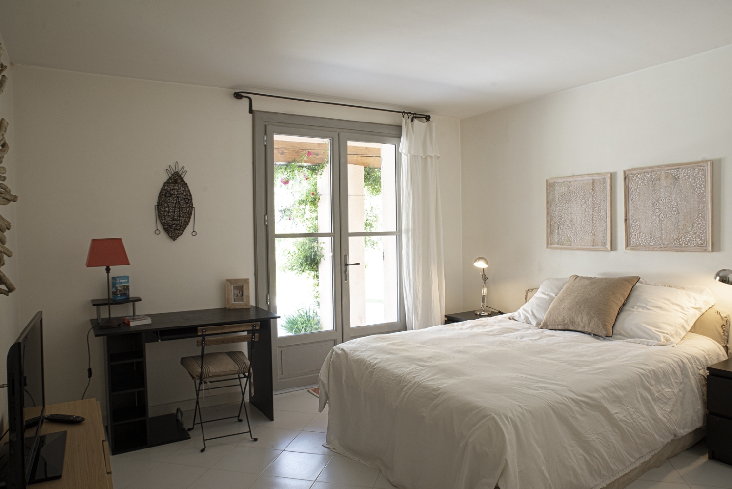 10  CHAMBRE 2 vue sur JARDIN.jpg