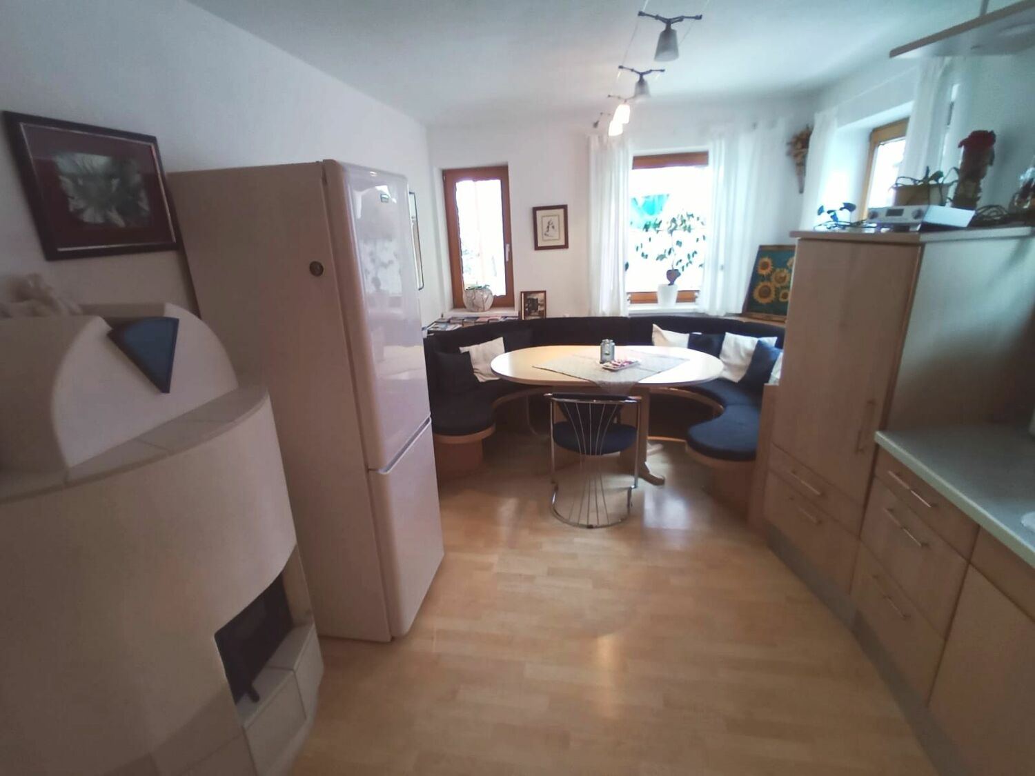 Küche EG Essbereich.jpg