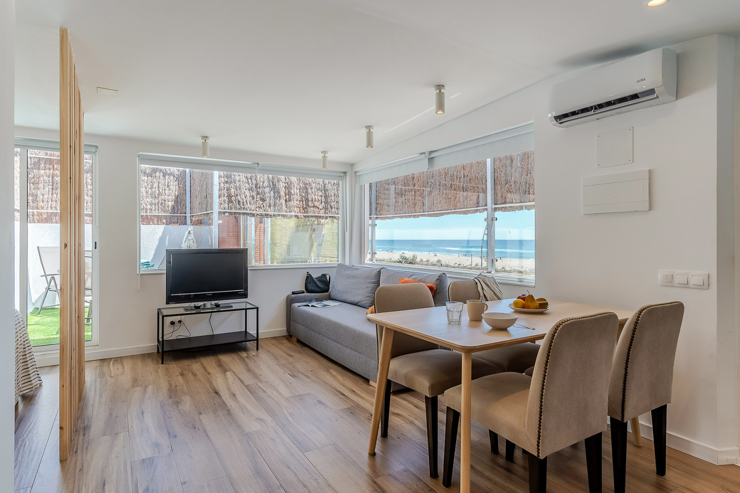 HOLIDAY Jijo 3 WEB (5).jpg