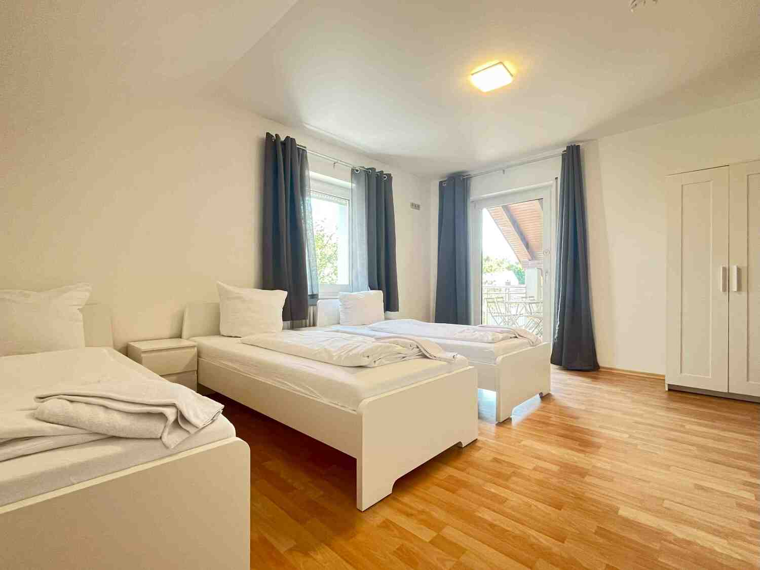 LAP103_(DG rechts) Pielmühler Straße 4, 93138 Lappersdorf (7).jpg