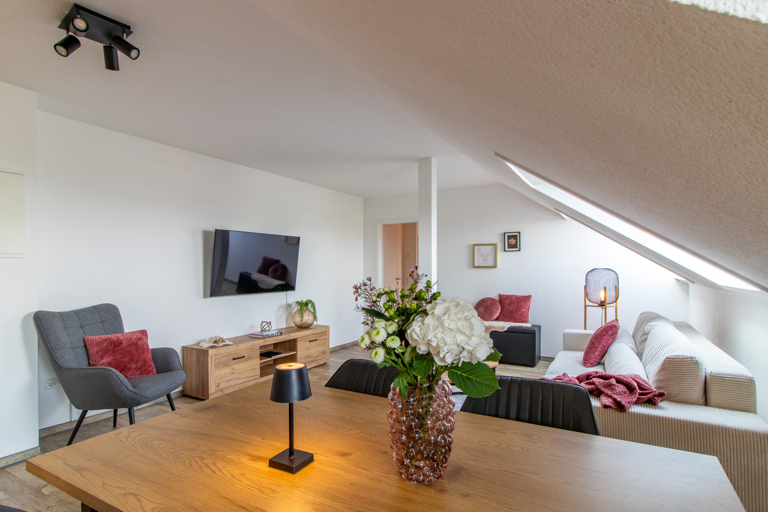 Wohn Essbereich (18).jpg