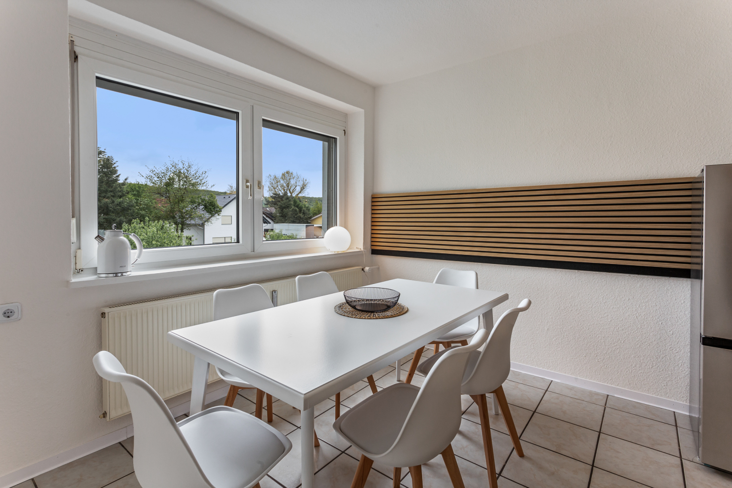 240505 low res-02.jpg