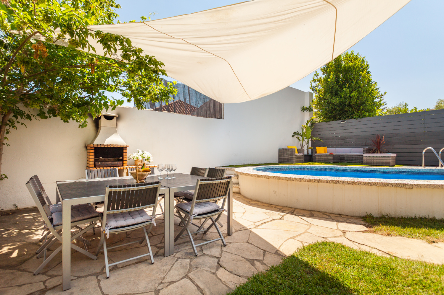 Toni Coll - Castelldefels - Passeig de la Marina 185 - L - 03.jpg