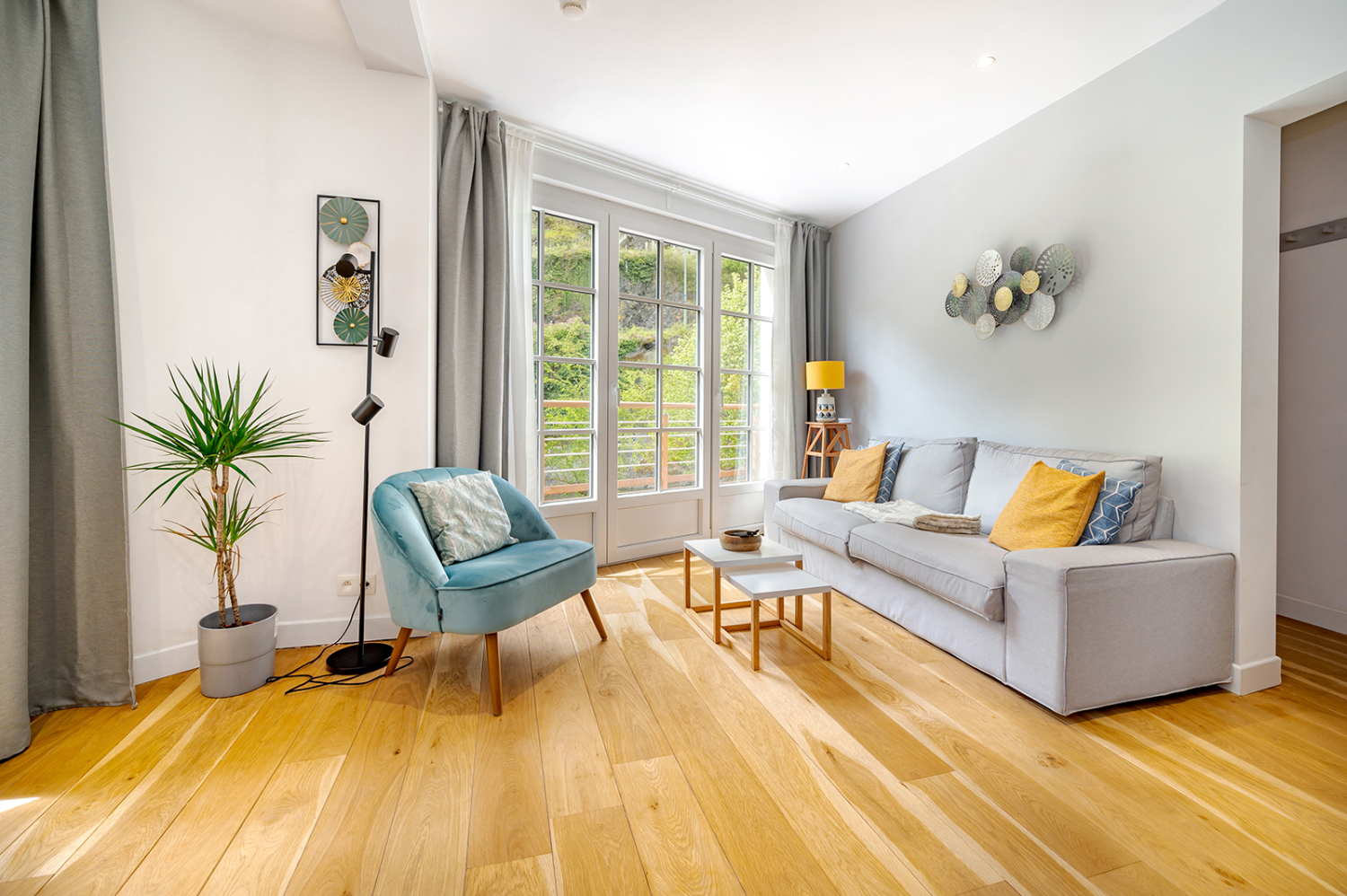 LROOur-10-01 (2).jpg