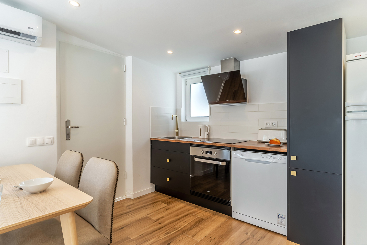 HOLIDAY Jijo 3 WEB (14).jpg