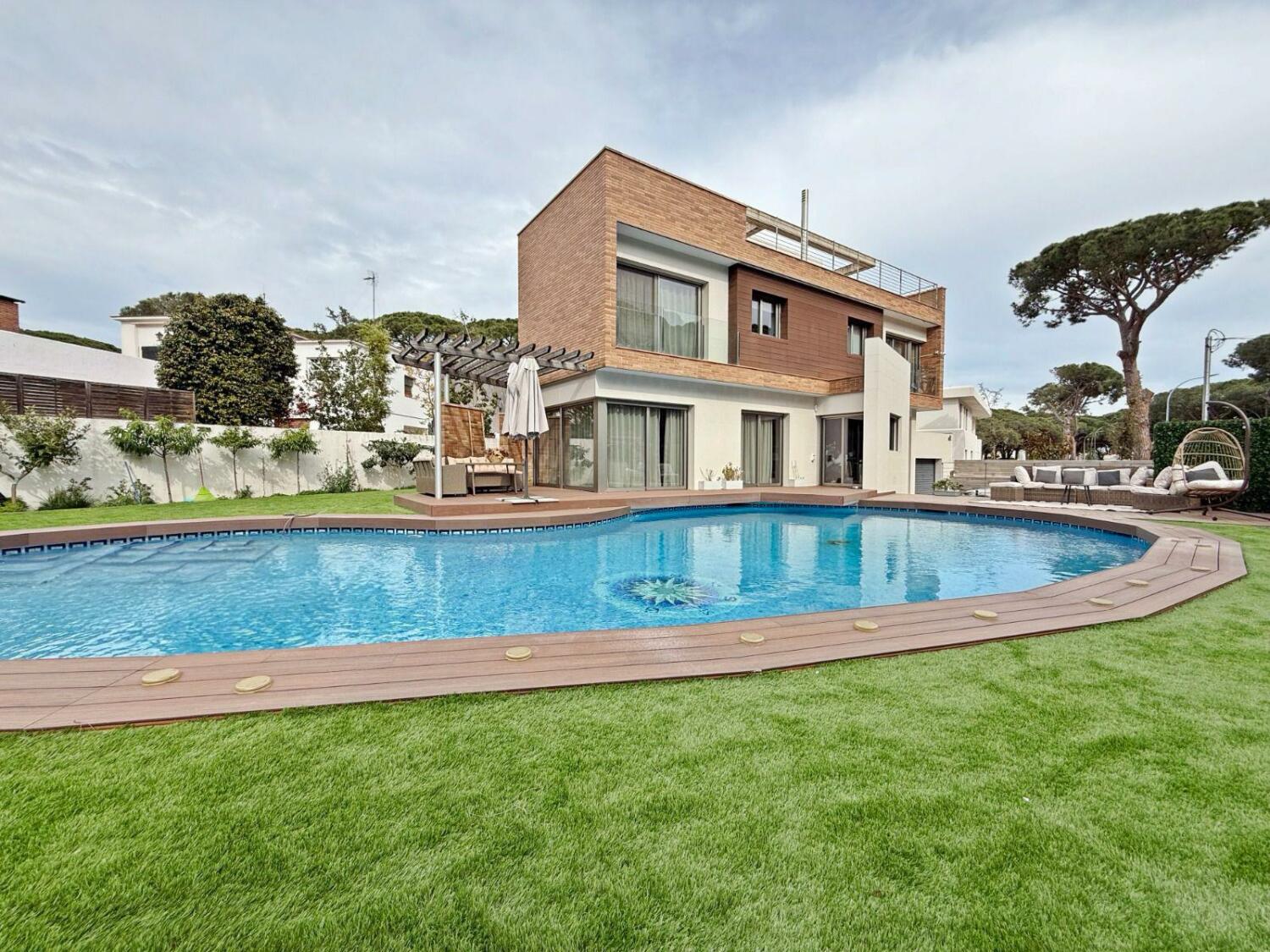 WhatsApp Image 2025-04-24 at 15.58.33.jpeg