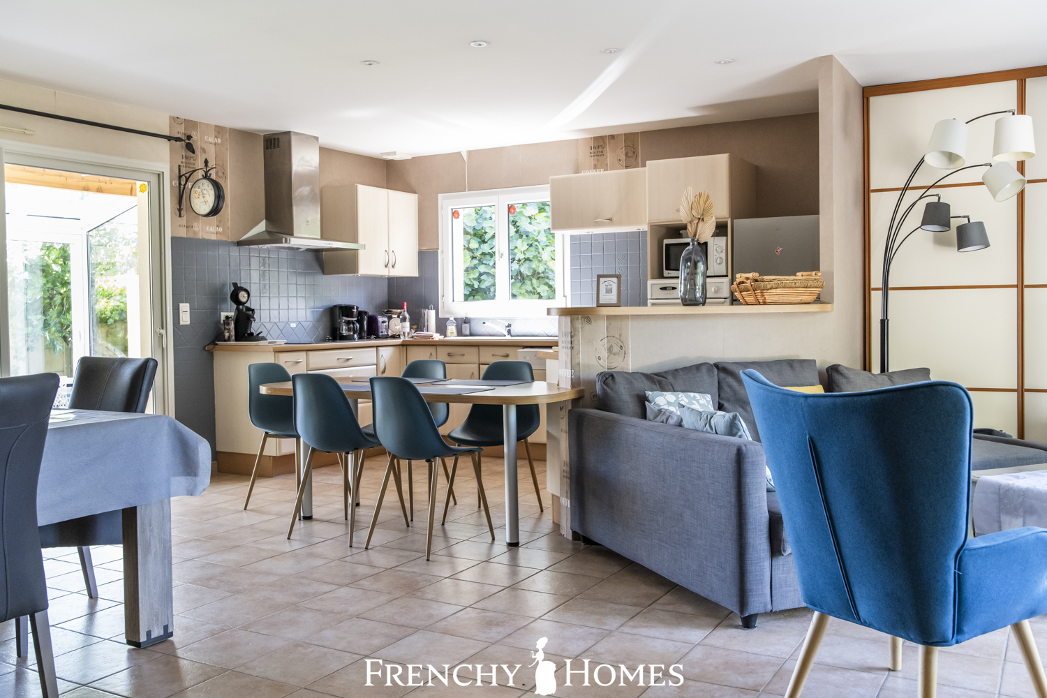 FrenchyHomes25Logo-385.jpg