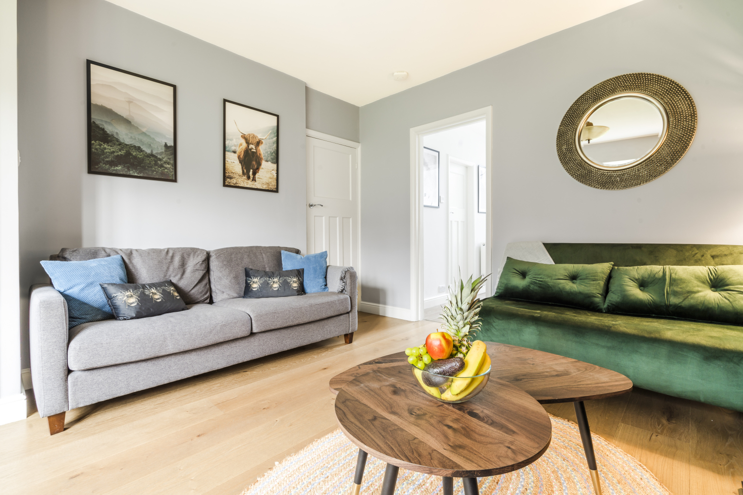 adrianna 7 barn close-80.jpg