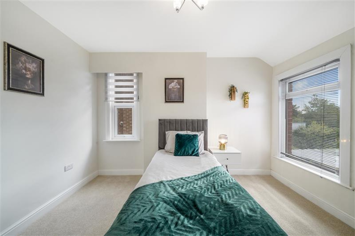 85 Harrowden Road - jVufmuPY07jqRv62Vfik.jpg