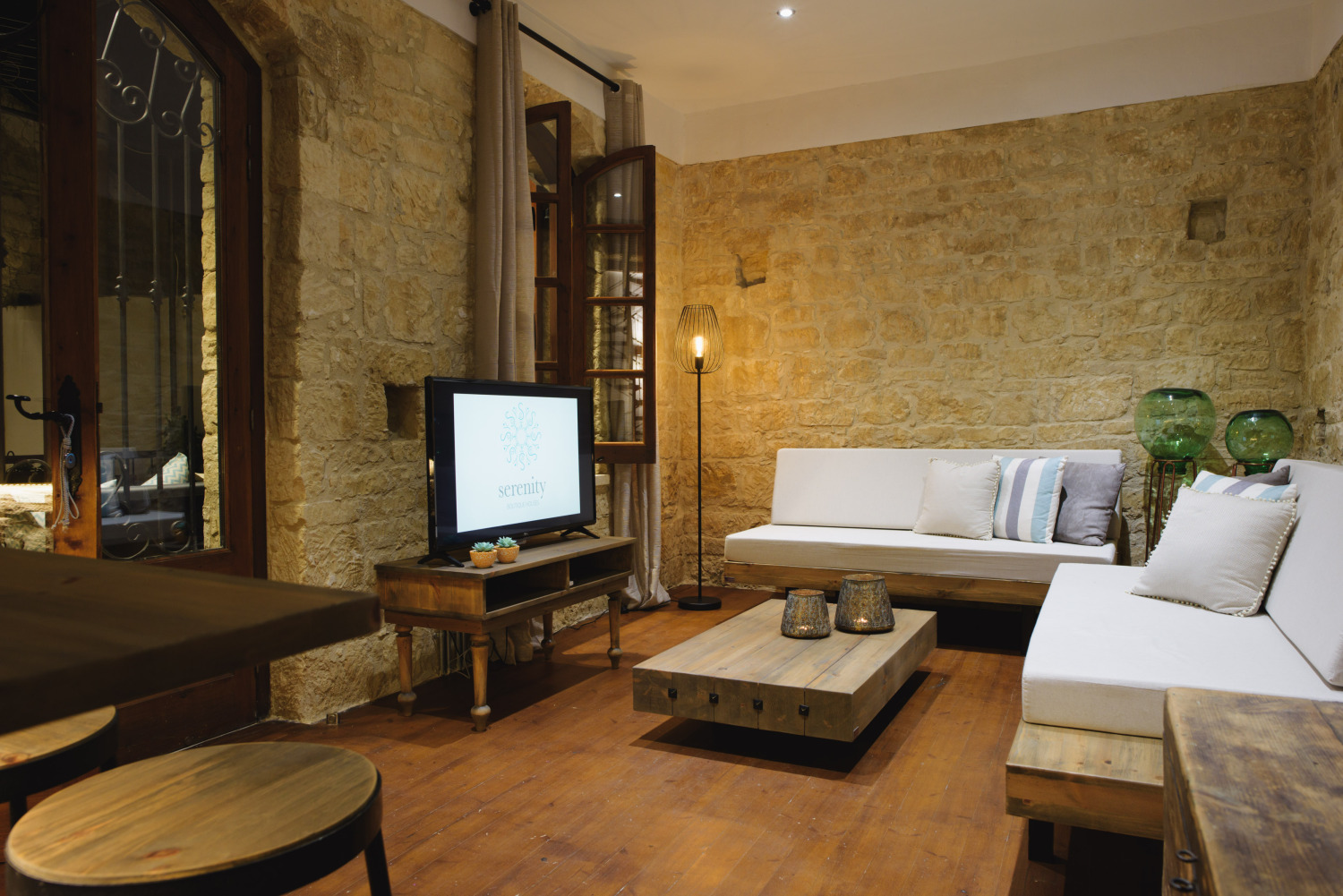 22 MAH19_1632 Serenity House.jpg