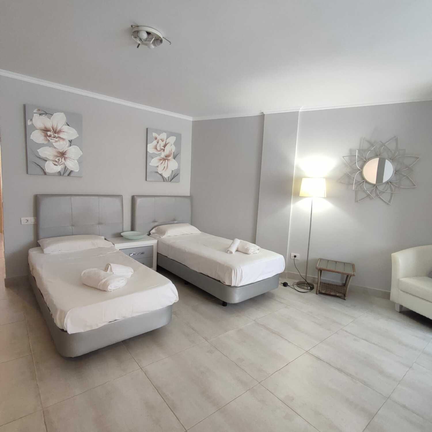 PHOTO-2022-04-13-12-36-05 (4).jpg