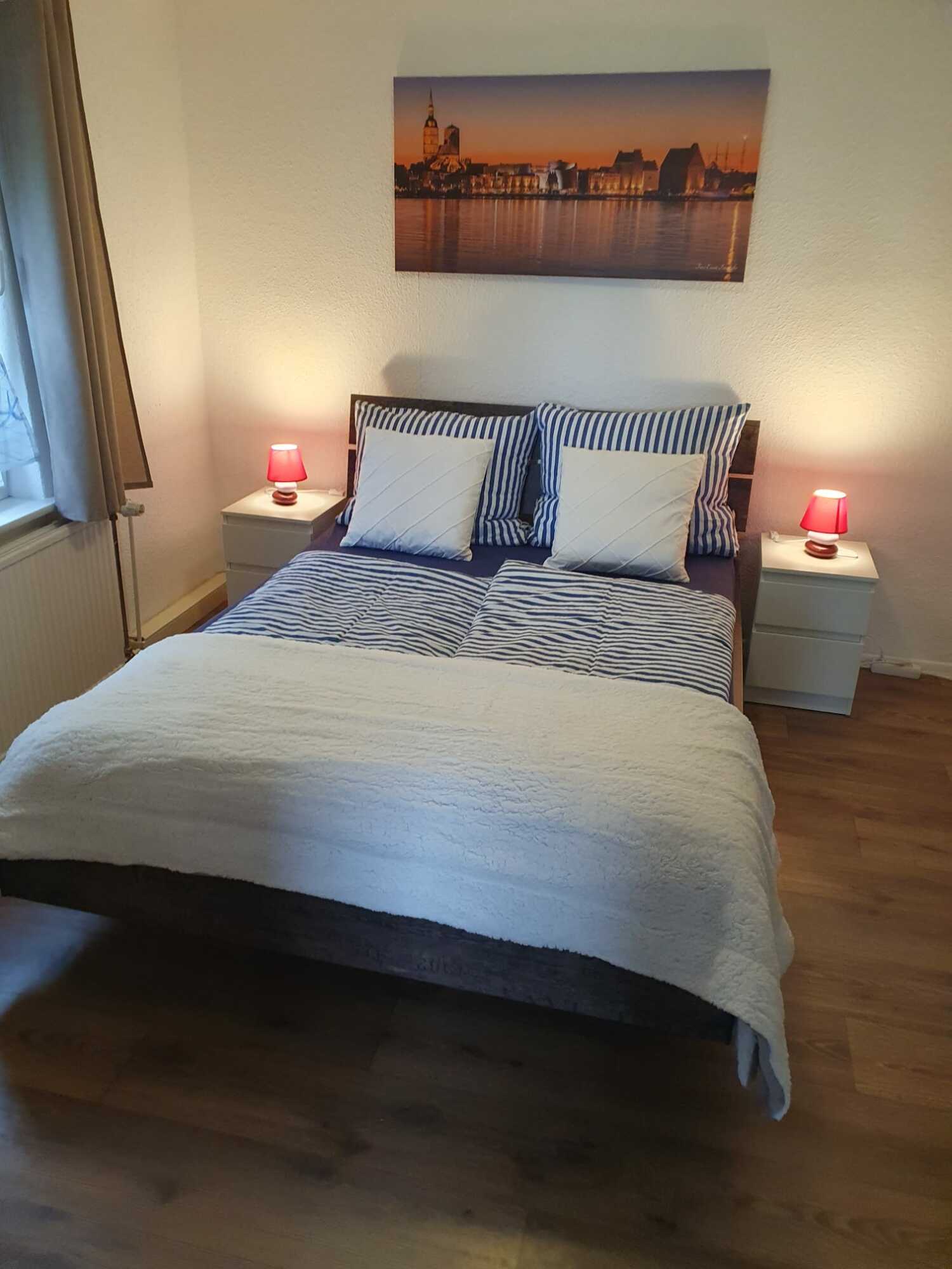 Schlafzimmer (5).jpg